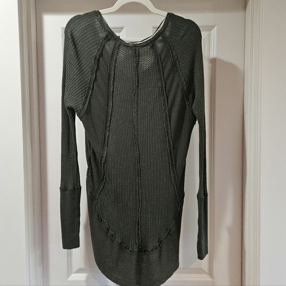 Free People Catalina Thermal Tee Long Sleeves Oversized Slouchy Olive Small EUC - Picture 12 of 15